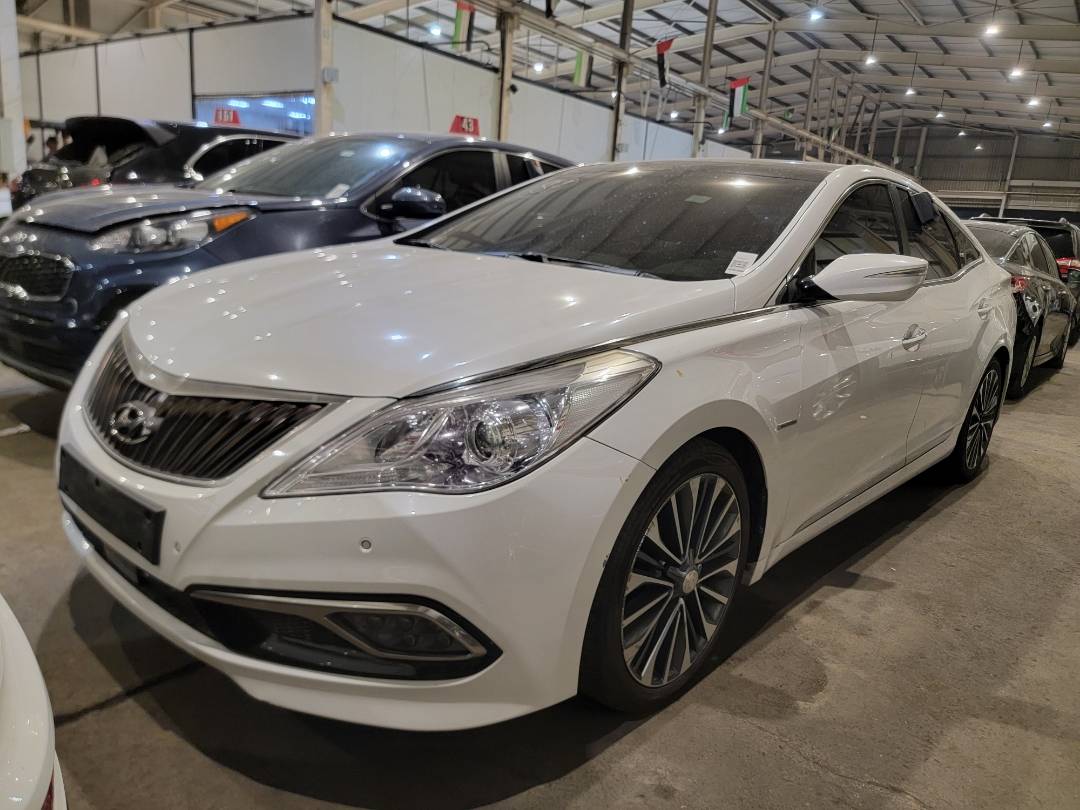 2012 HYUNDAI GRANDEUR — 219526 KM — Lot CBCA218125 — Main - Marhaba Auctions Used Cars - Image 5