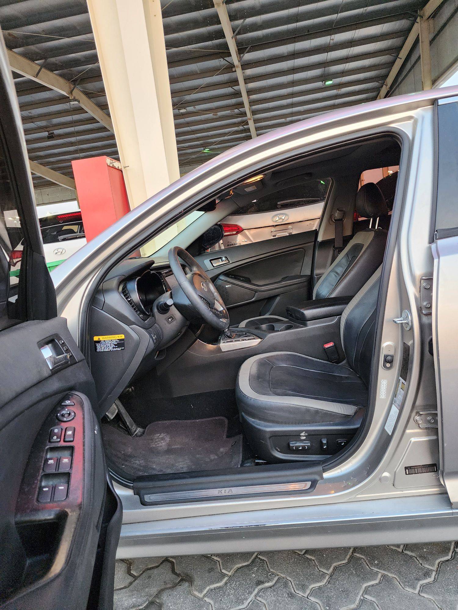2012 KIA OPTIMA — 249361 Miles — Lot 46265394 — Souq - Marhaba Auctions Used Cars - Image 11