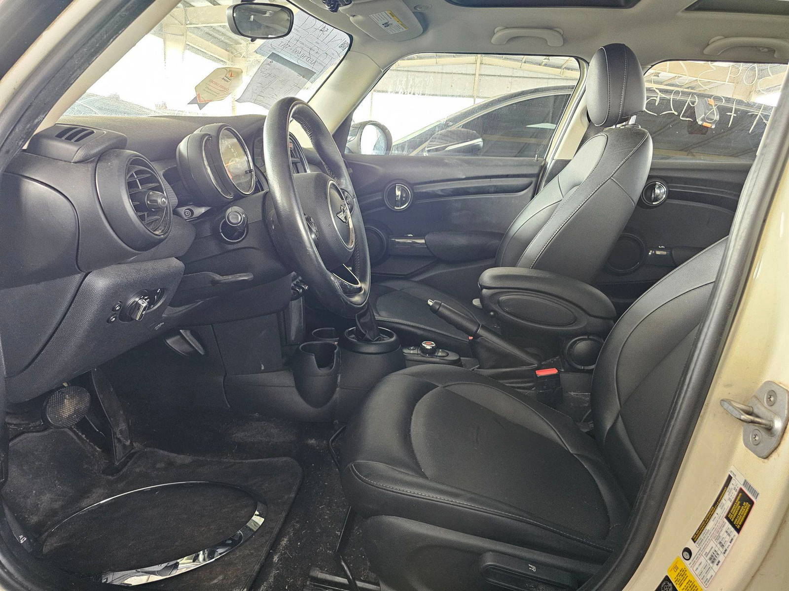 2017 MINI COOPER — 116455 KM — Lot 12304365 — Main - Marhaba Auctions Used Cars - Image 9