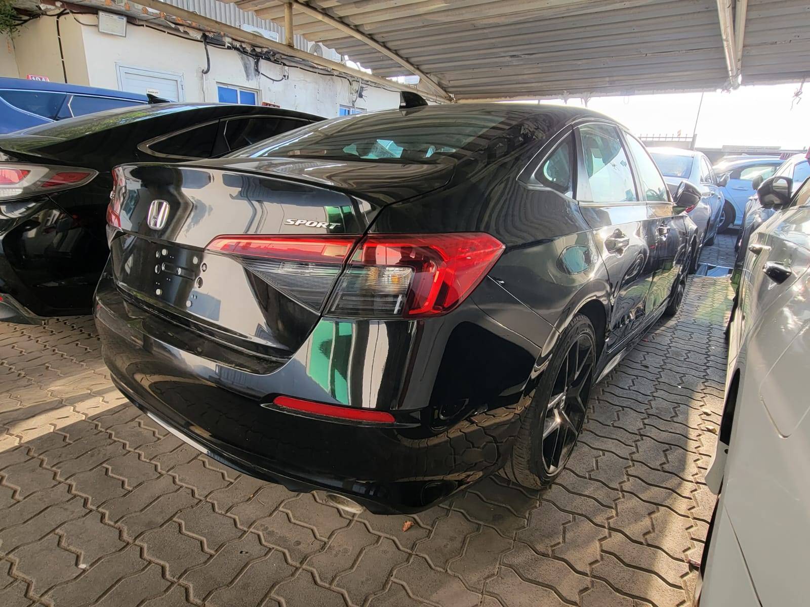 2022 HONDA CIVIC — sold — 98181 KM — Lot 98,181 — Main - Marhaba Auctions Used Cars - Image 3