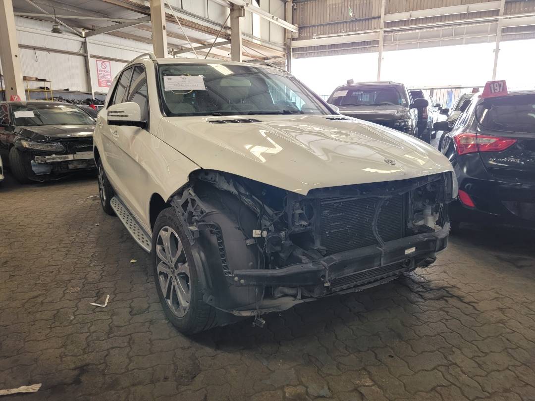 2018 MERCEDES BENZ GLE 350 — 131303 Miles — Lot 5JB074379 — Main - Marhaba Auctions Used Cars - Image 4