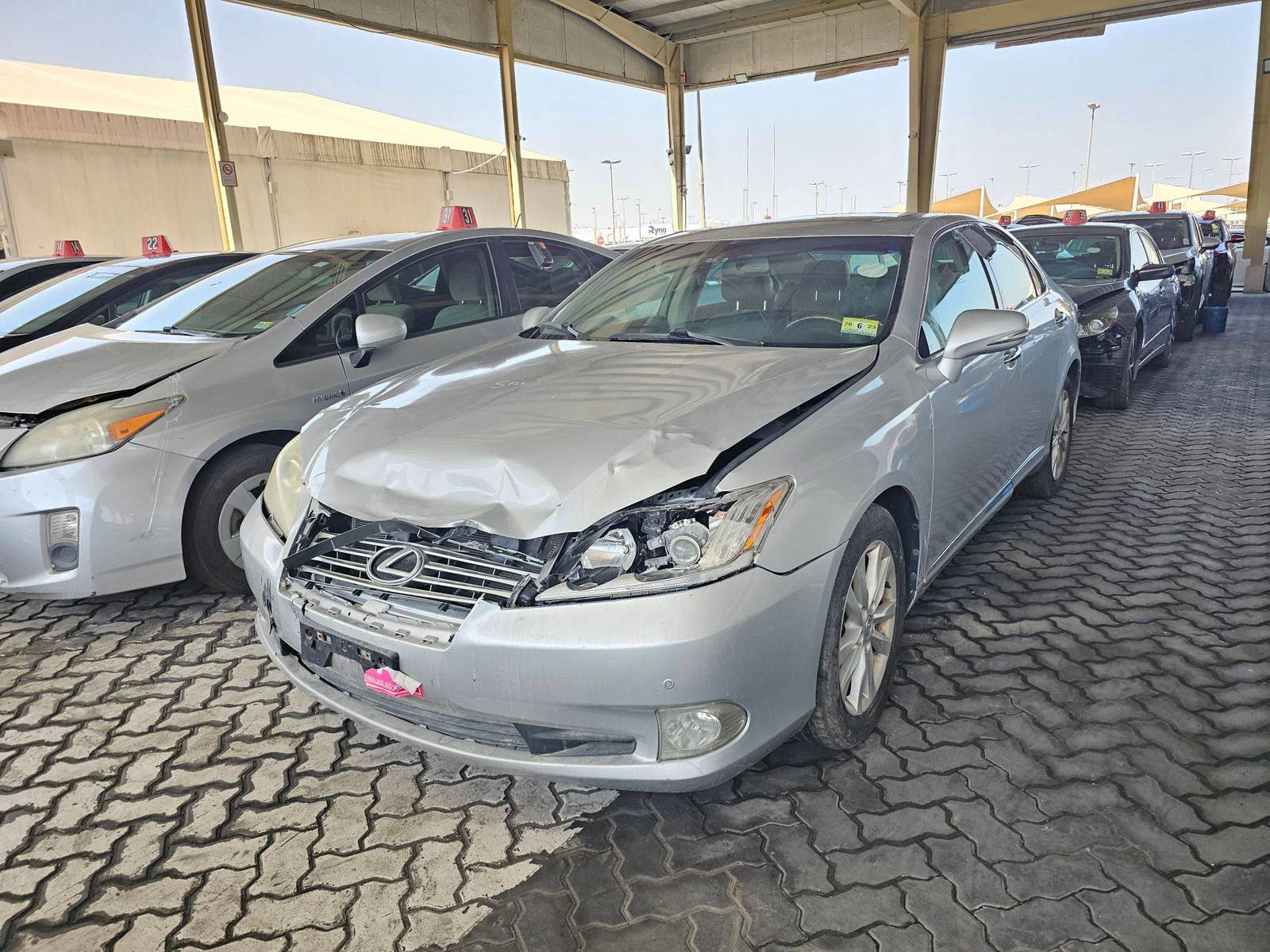 2012 LEXUS ES 350 — 146535 Miles — Lot C2485054 — Souq - Marhaba Auctions Used Cars - Image 5