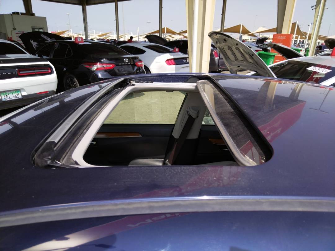 2013 LEXUS ES 300H — 127541 Miles — Lot 000265 - Marhaba Auctions Used Cars - Image 9