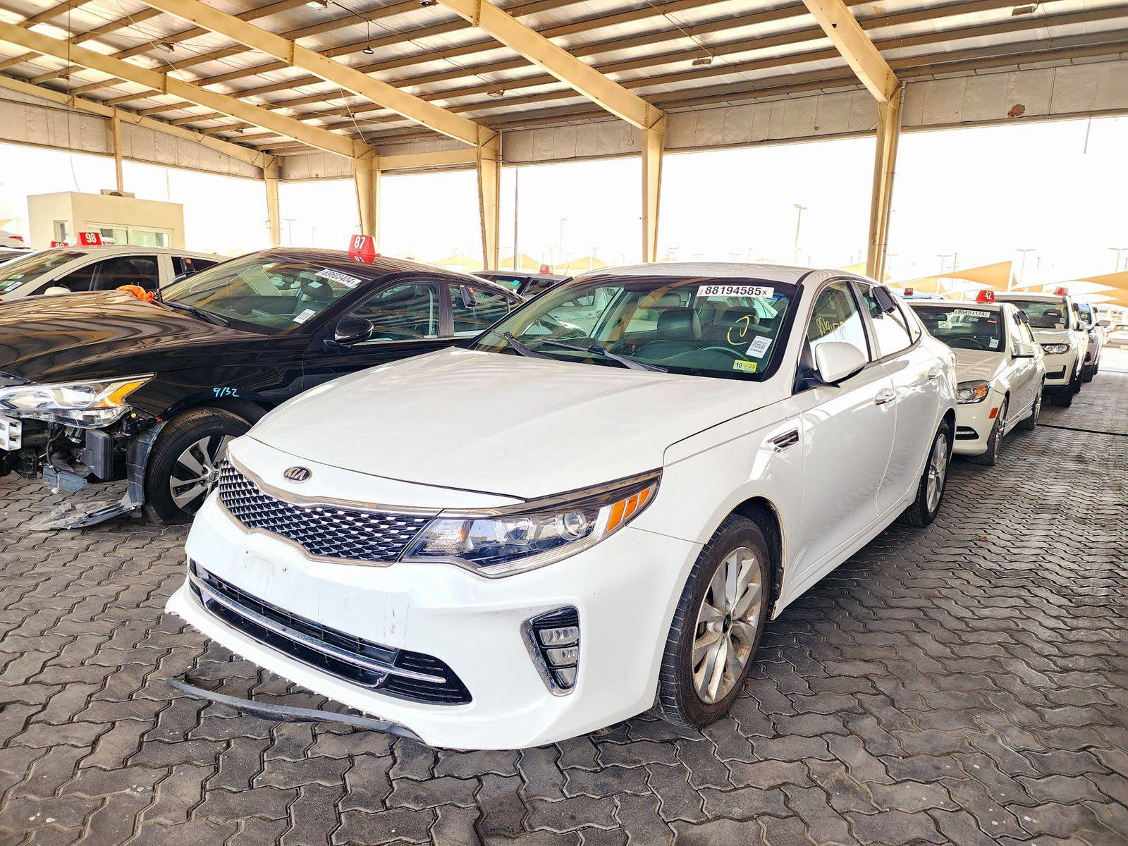 2018 KIA OPTIMA — 93650 Miles — Lot G242347 — Souq - Marhaba Auctions Used Cars - Image 5