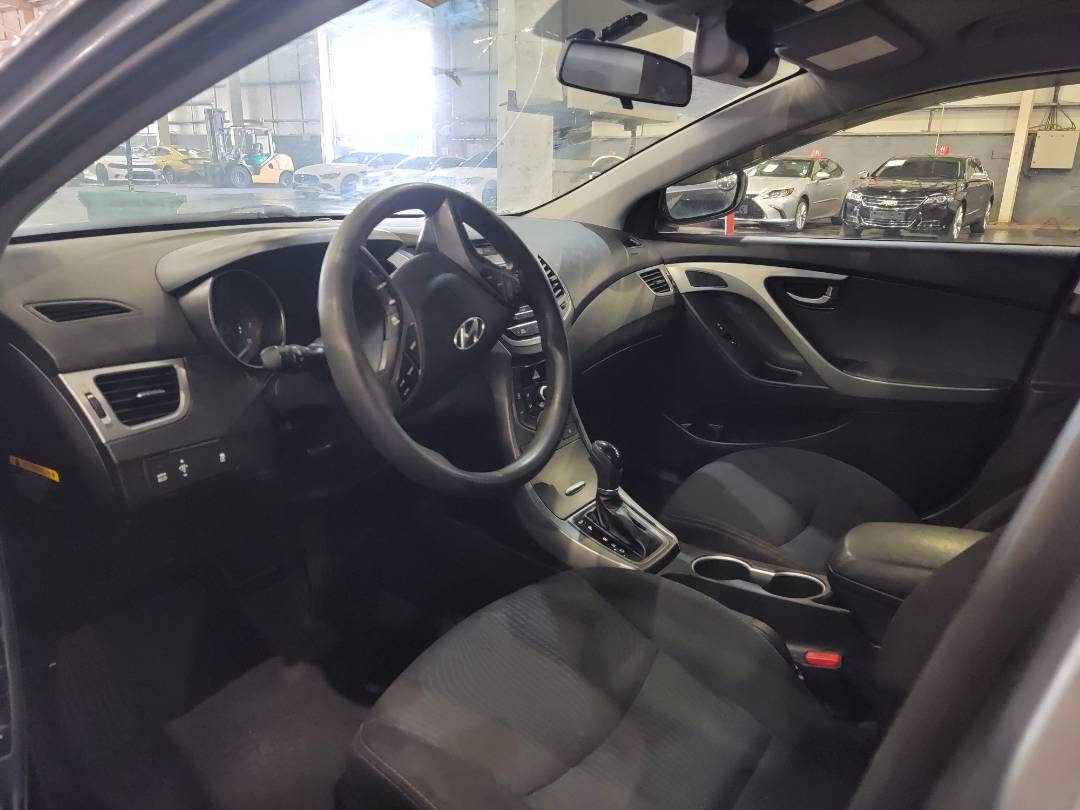 2015 HYUNDAI ELANTRA — 212300 KM — Lot H606426 — Main - Marhaba Auctions Used Cars - Image 6