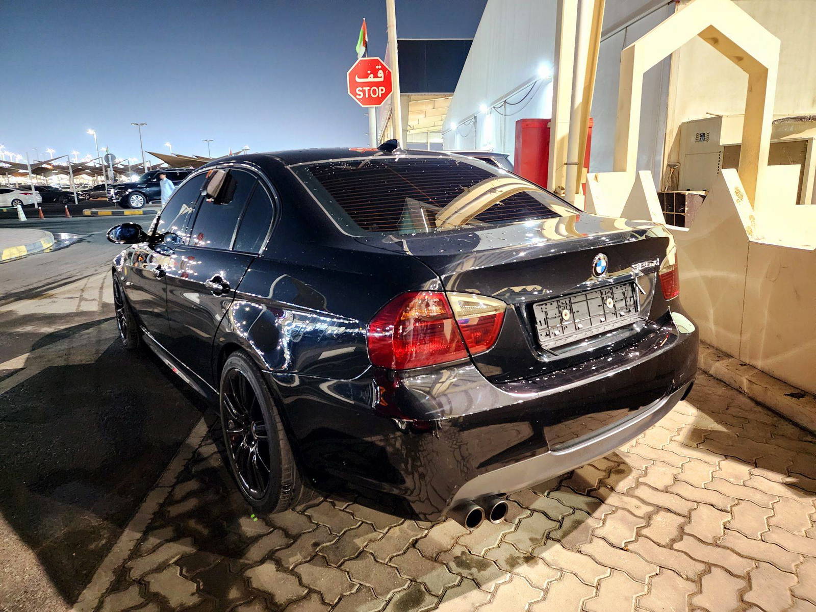 2009 BMW 325 XI — 126010 KM — Lot X0A013242 — Souq - Marhaba Auctions Used Cars - Image 4