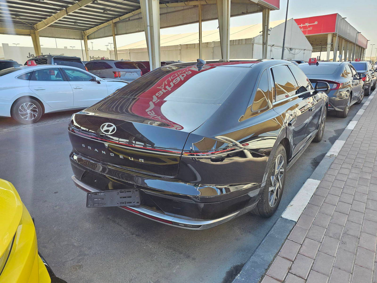 HYUNDAI GRANDEUR 2023 - Marhaba Auction Used Cars - Image 4