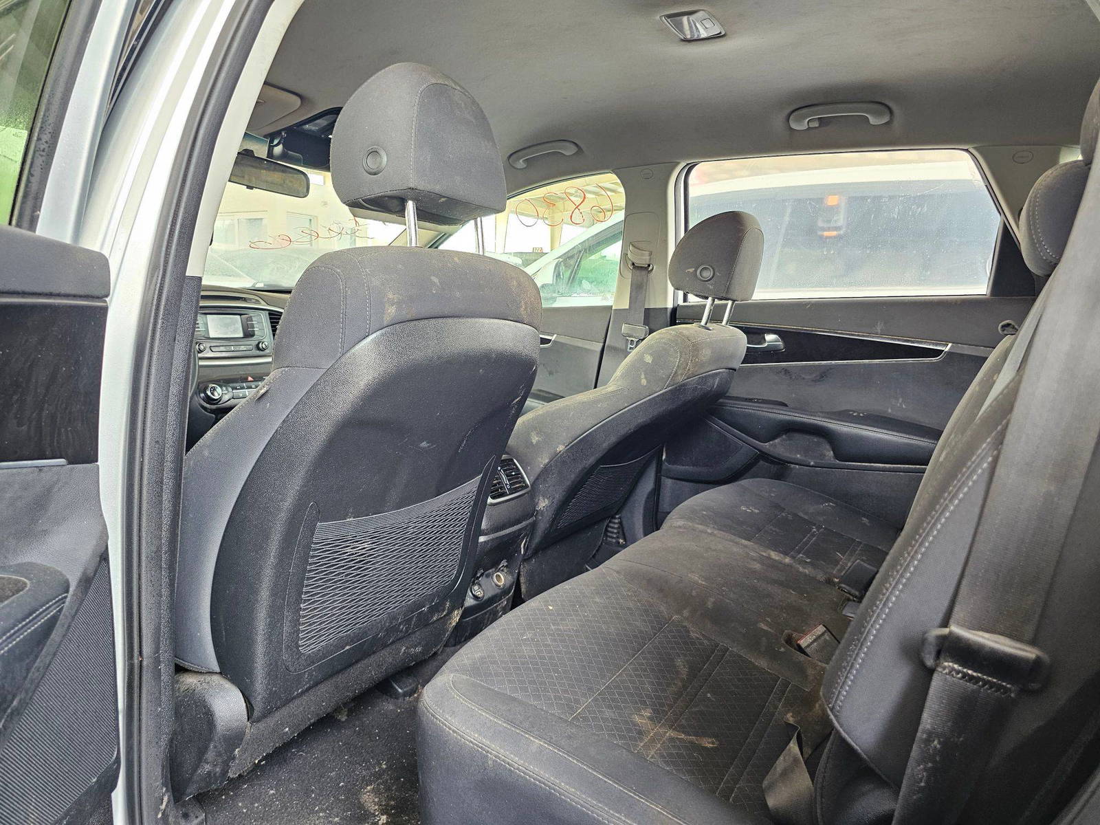 KIA SORENTO 2018 - Marhaba Auction Used Cars - Image 6