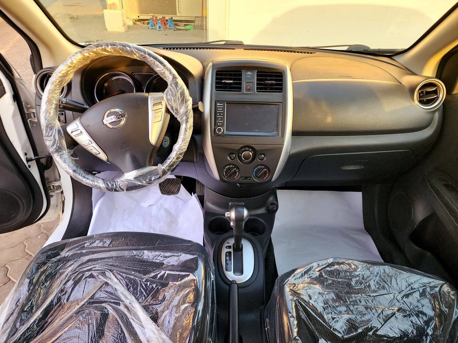 2019 NISSAN VERSA — 229342 Miles — Lot P3KL881269 — Souq - Marhaba Auctions Used Cars - Image 7