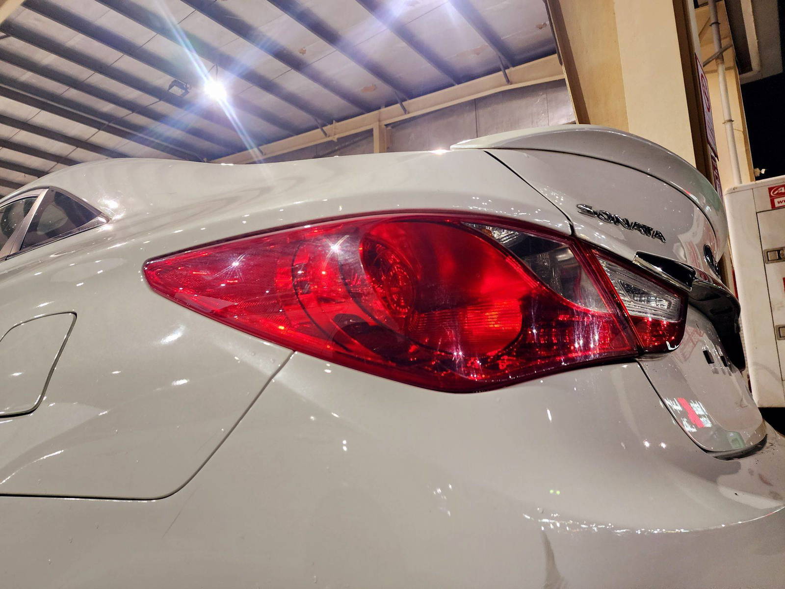 2013 HYUNDAI SONATA — 131230 Miles — Lot DH802530 — Souq - Marhaba Auctions Used Cars - Image 13
