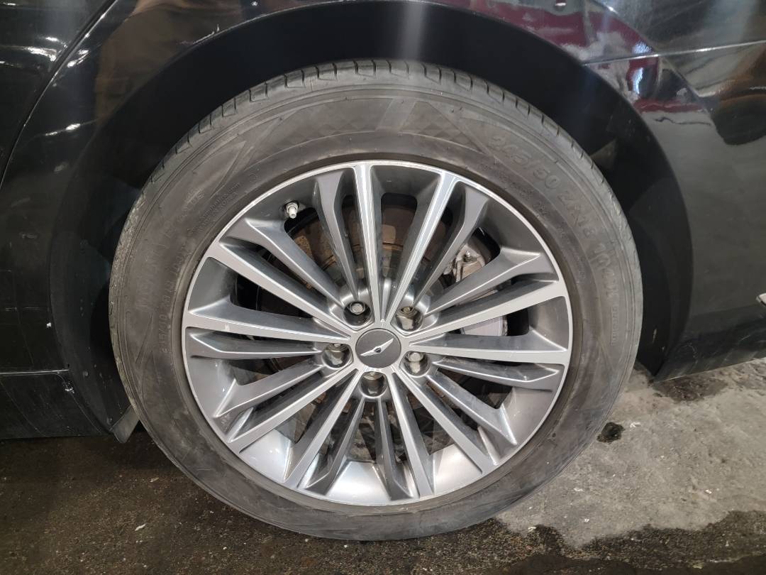 2016 GENESIS EQ900 — 149931 KM — Lot GU01186 — Main - Marhaba Auctions Used Cars - Image 11