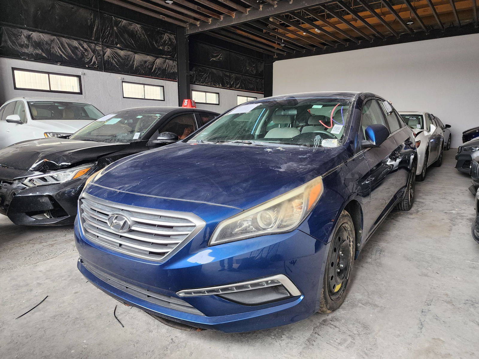 2015 HYUNDAI SONATA — 133231 Miles — Lot 335357 — Al Quoz - Marhaba Auctions Used Cars - Image 3