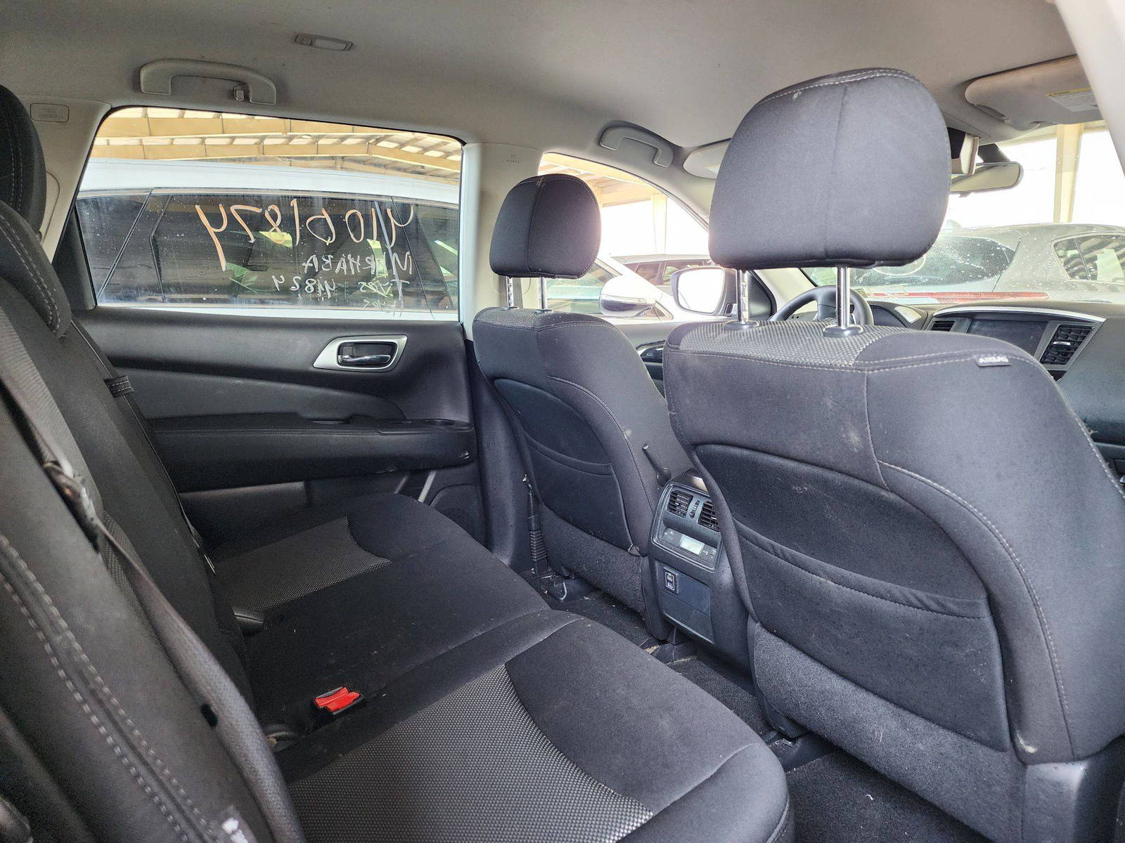 2018 NISSAN PATHFINDER — 145235 Miles — Lot 41001874 — Souq - Marhaba Auctions Used Cars - Image 4