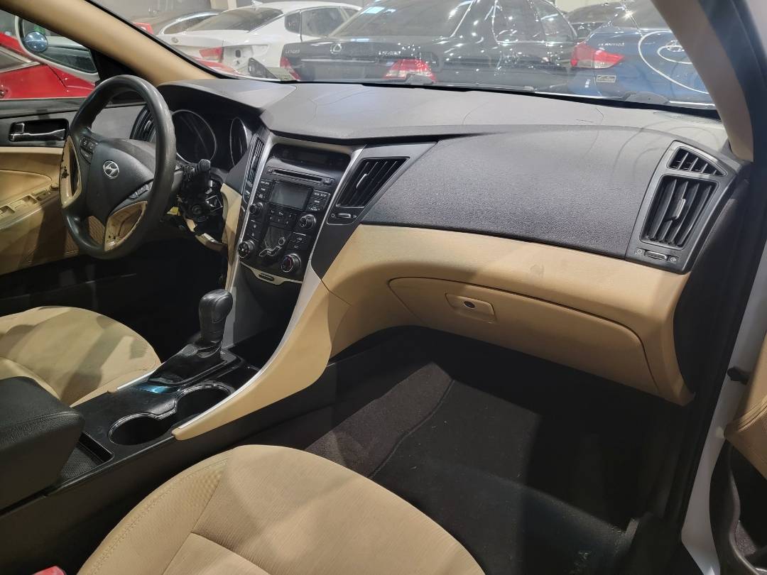 2012 HYUNDAI SONATA — 197503 Miles — Lot 449867 - Marhaba Auctions Used Cars - Image 6