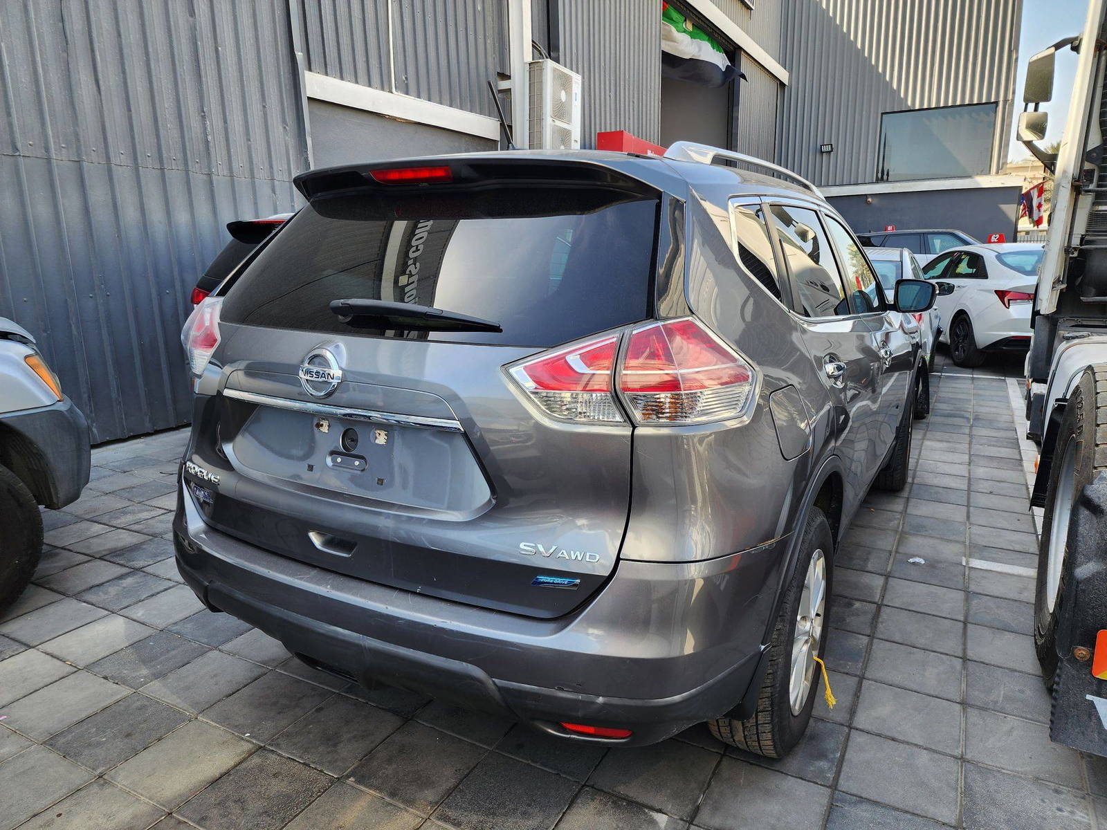 2015 NISSAN ROGUE — 263872 KM — Lot 12192854 — Al Quoz - Marhaba Auctions Used Cars - Image 4