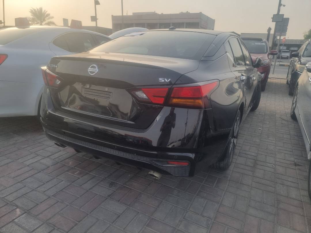 2019 NISSAN ALTIMA — 174572 Miles — Lot C185676 — Ind. 12 - Marhaba Auctions Used Cars - Image 3