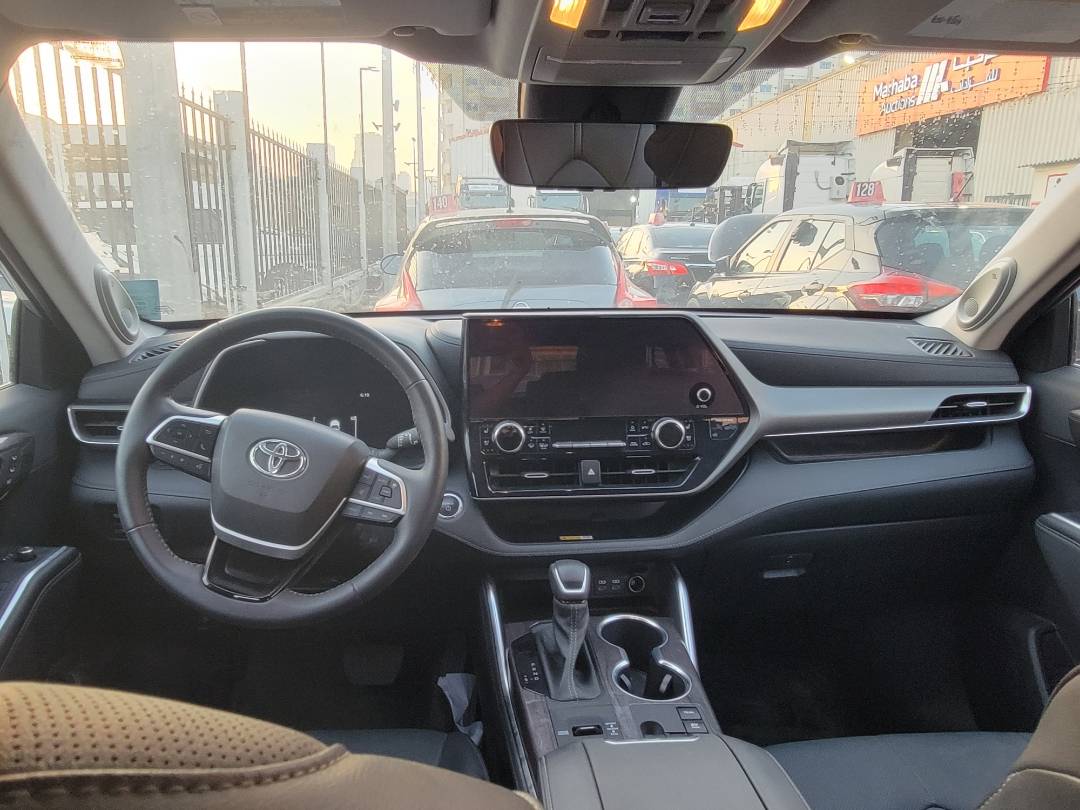 2023 TOYOTA HIGHLANDER — 10627 KM — Lot 1PS579800 — Souq - Marhaba Auctions Used Cars - Image 7