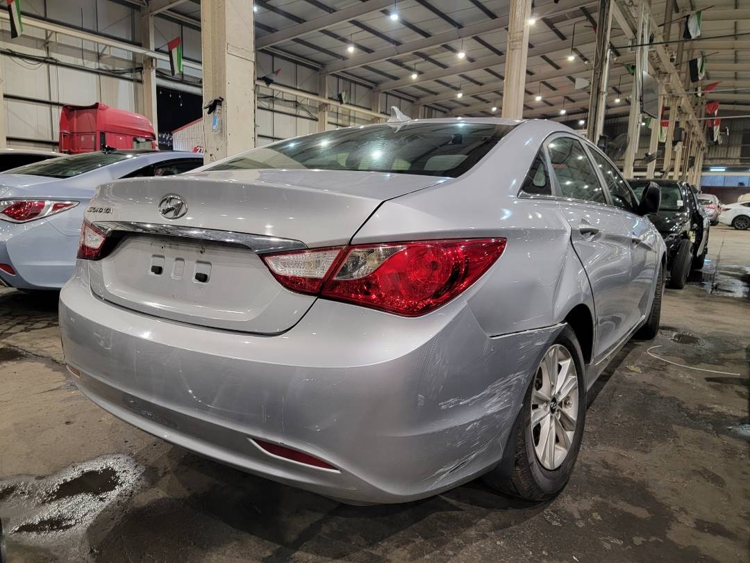 2011 HYUNDAI SONATA — 194161 Miles — Lot 58544704 — Main - Marhaba Auctions Used Cars - Image 3