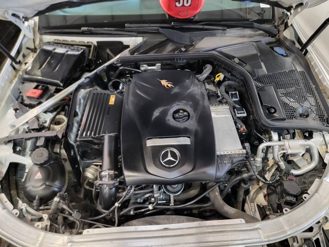 2017 MERCEDES BENZ C300 — 85135 Miles — Lot HU219371 — Ind. 12 - Marhaba Auctions Used Cars - Image 6