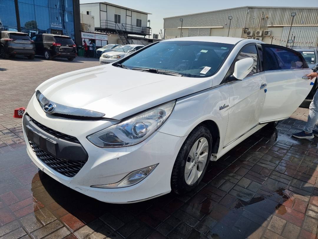2014 HYUNDAI SONATA — 174178 KM — Lot 215487 — Souq - Marhaba Auctions Used Cars - Image 3
