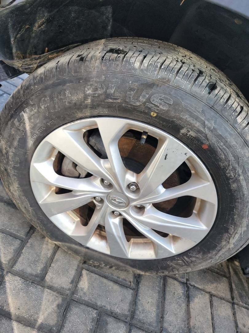 2019 HYUNDAI TUCSON — 86626 Miles — Lot KU888166 — Main - Marhaba Auctions Used Cars - Image 7