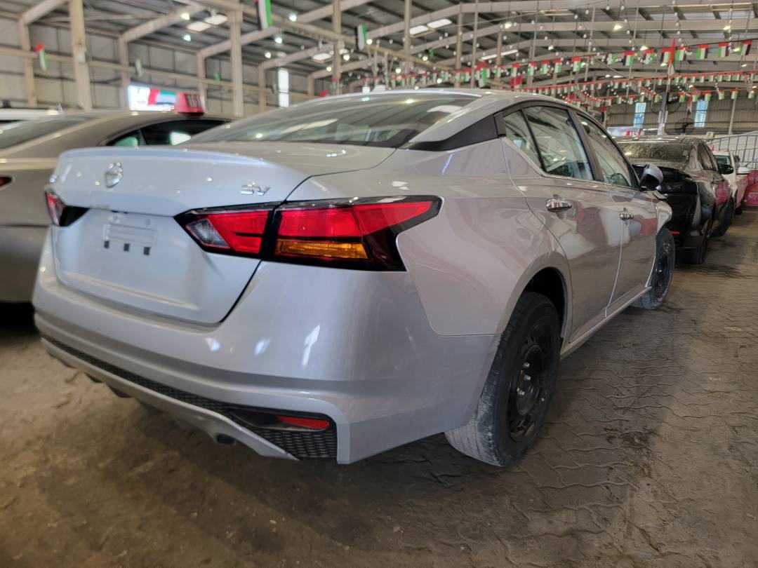 2020 NISSAN ALTIMA — 78907 Miles — Lot V3LC158213 — Main - Marhaba Auctions Used Cars - Image 3