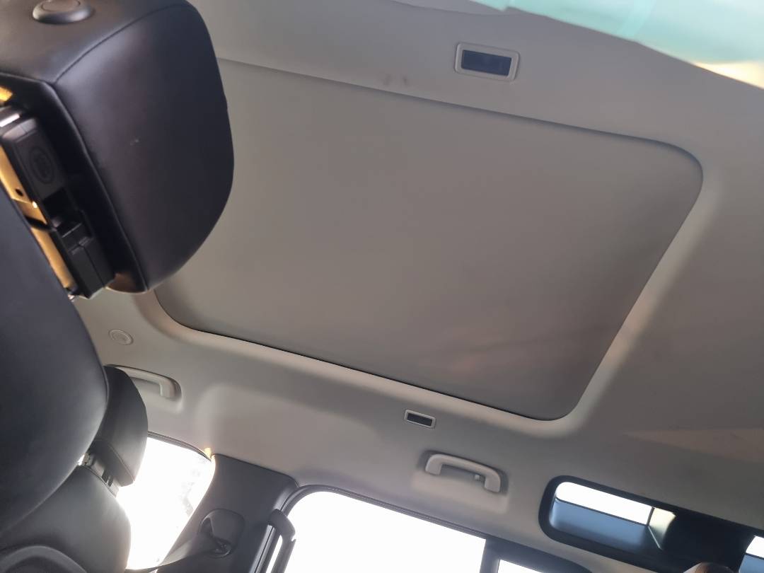 LAND ROVER DEFENDER 110 P400 S 2024 - Marhaba Auction Used Cars - Image 8