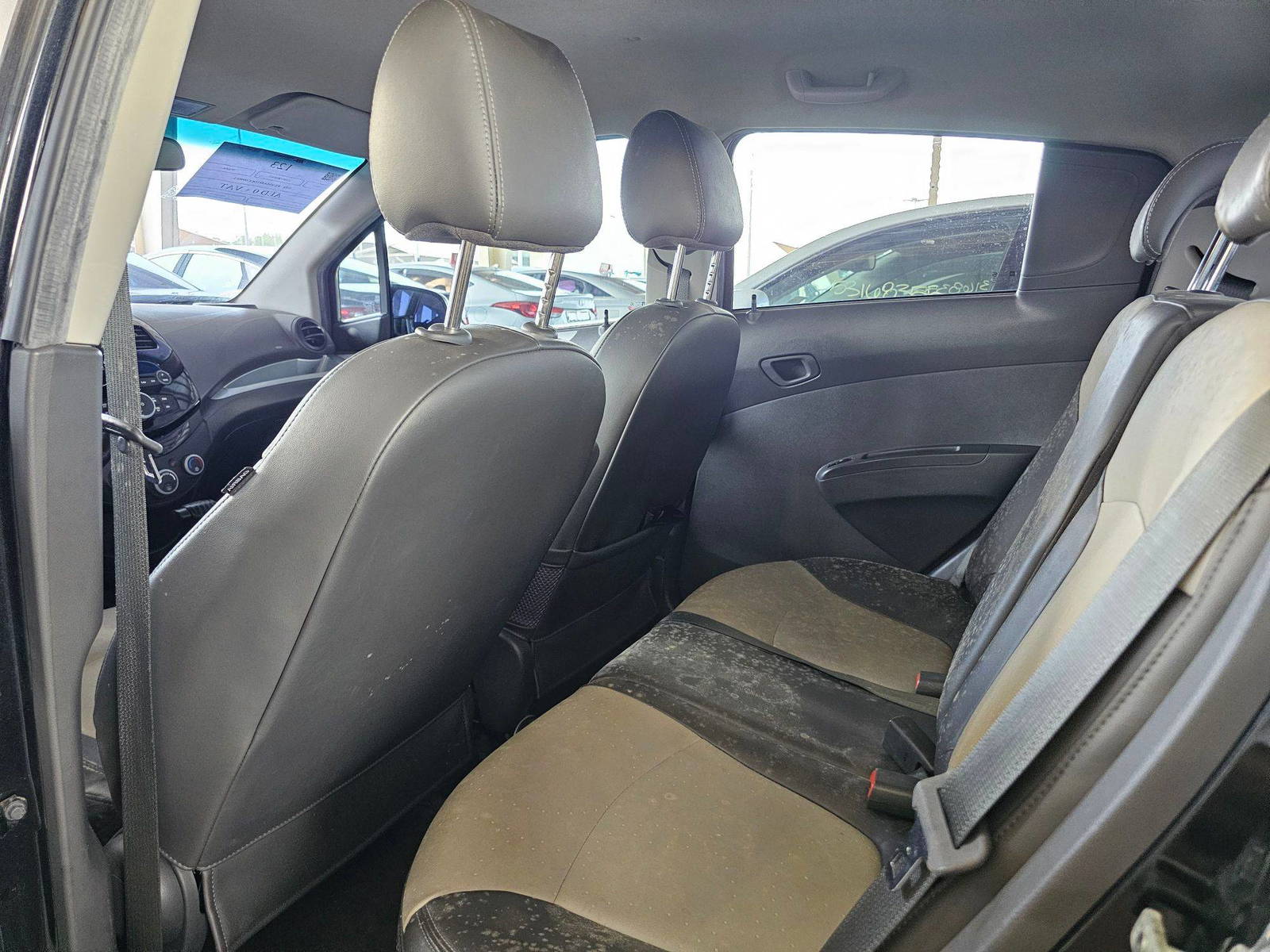 2012 CHEVROLET SPARK — 106747 KM — Lot 699055 — Souq - Marhaba Auctions Used Cars - Image 6