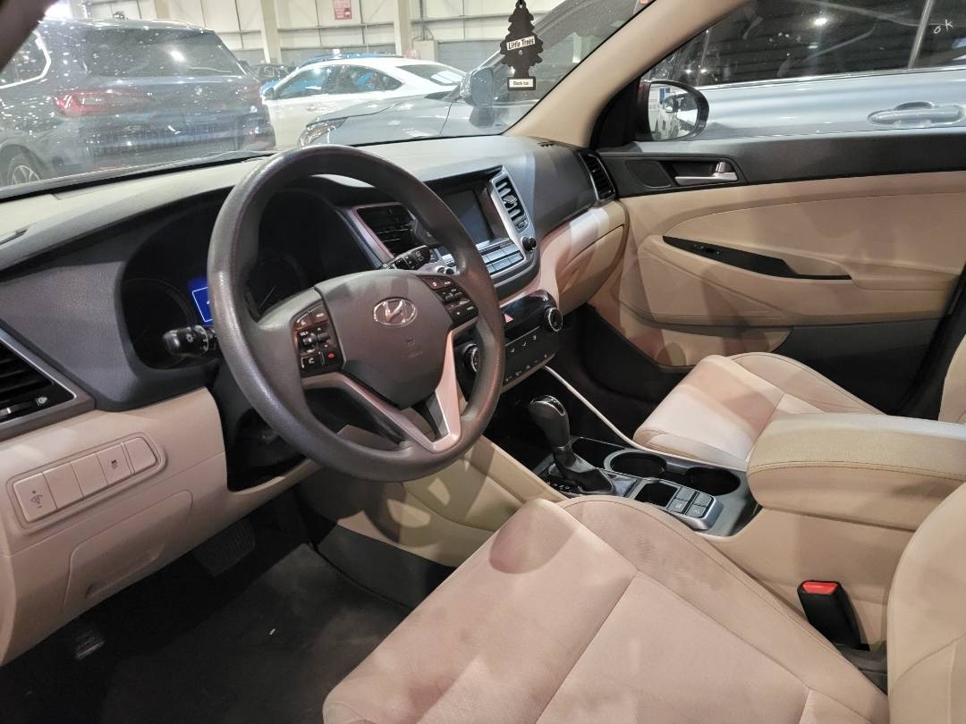 2018 HYUNDAI TUCSON — 90971 Miles — Lot 4XJU597260 — Main - Marhaba Auctions Used Cars - Image 8