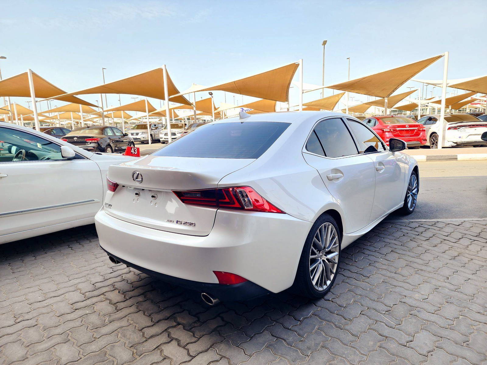 2014 LEXUS IS 250 — 100619 Miles — Lot 25E5005961 — Souq - Marhaba Auctions Used Cars - Image 4
