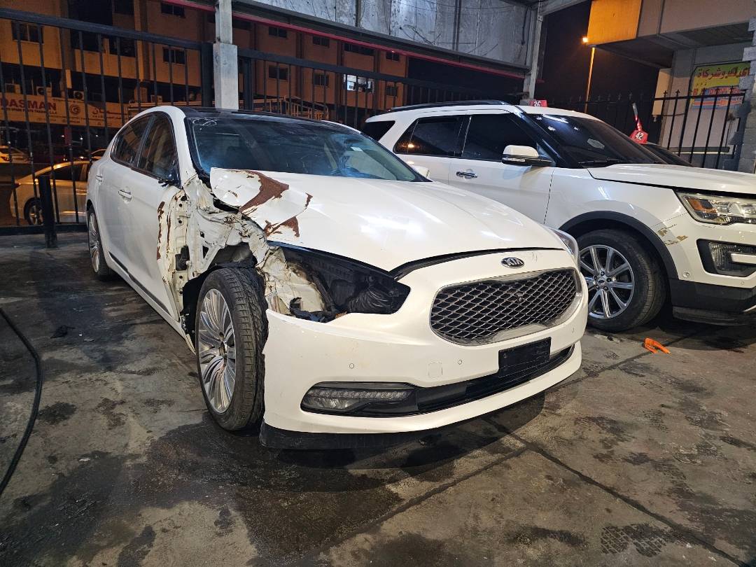 2015 KIA K900 — 121161 Miles — Lot 6026661 — Main - Marhaba Auctions Used Cars - Image 4