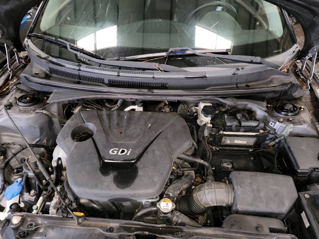 2012 HYUNDAI VELOSTER — 153143 Miles — Lot 38378364 - Marhaba Auctions Used Cars - Image 8