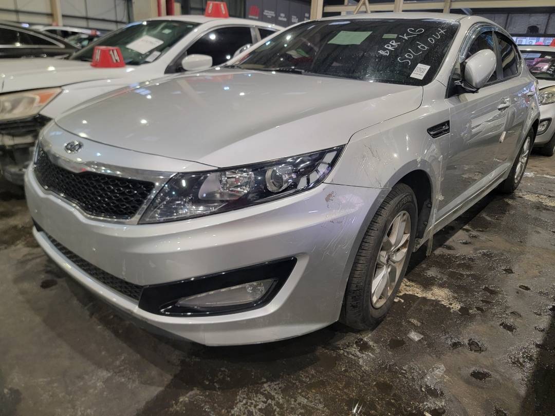 2013 KIA K5 — 241597 KM — Lot 296783 — Main - Marhaba Auctions Used Cars - Image 3