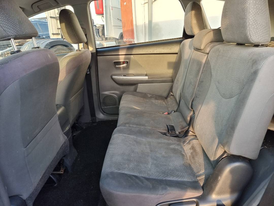 2013 TOYOTA PRIUS — 230543 Miles — Lot 215478 — Ind. 12 - Marhaba Auctions Used Cars - Image 5