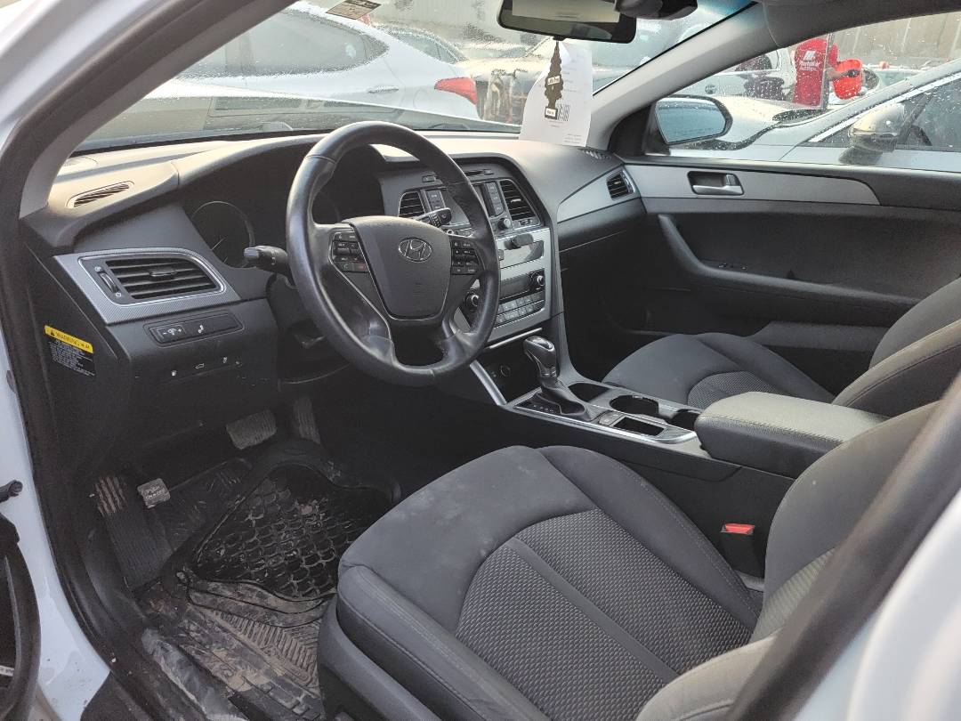 2017 HYUNDAI SONATA — 162718 KM — Lot 35425 — Souq - Marhaba Auctions Used Cars - Image 9