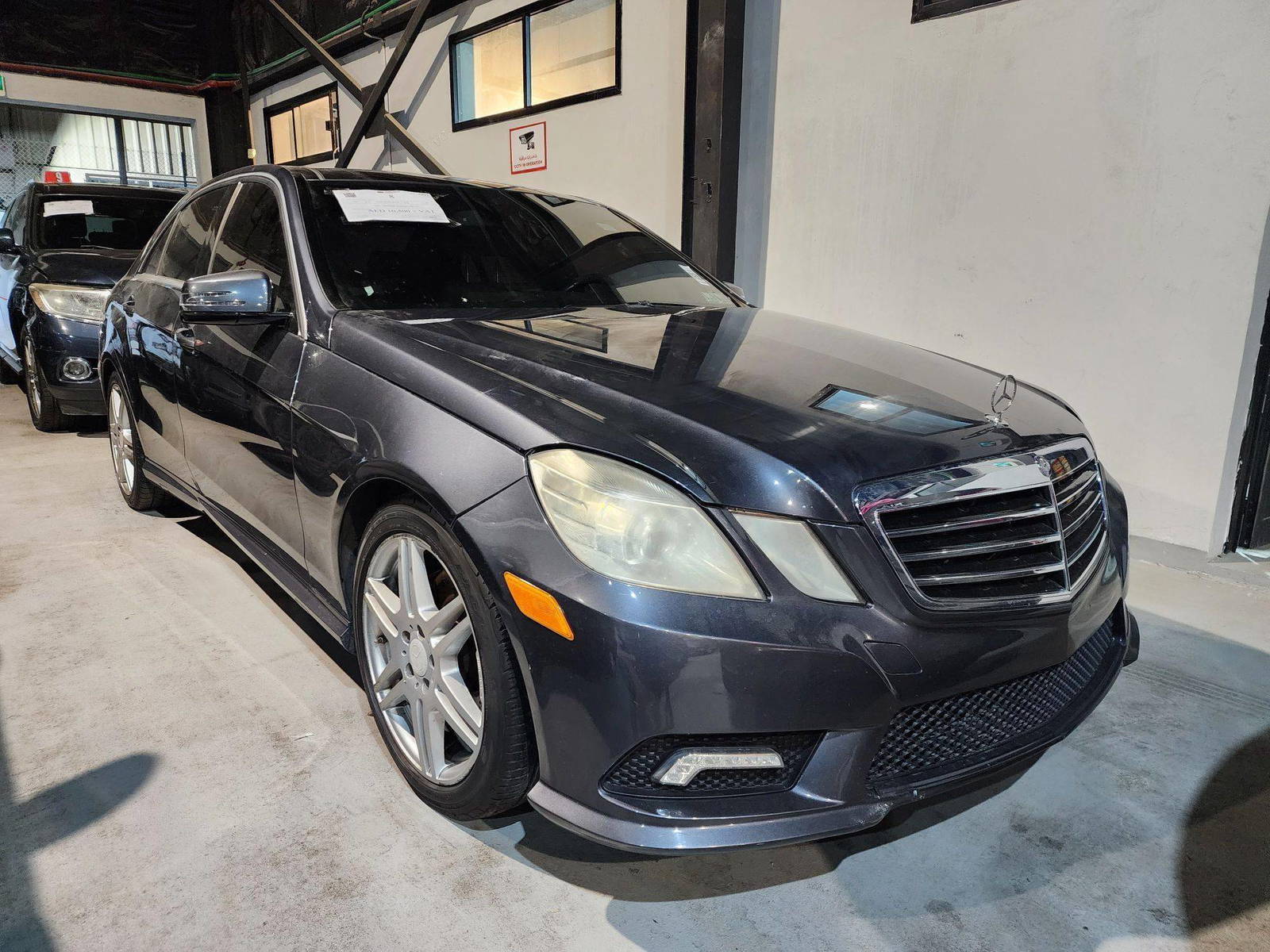 2011 MERCEDES BENZ E 350 — 189994 Miles — Lot 39509023 — Souq - Marhaba Auctions Used Cars - Image 3
