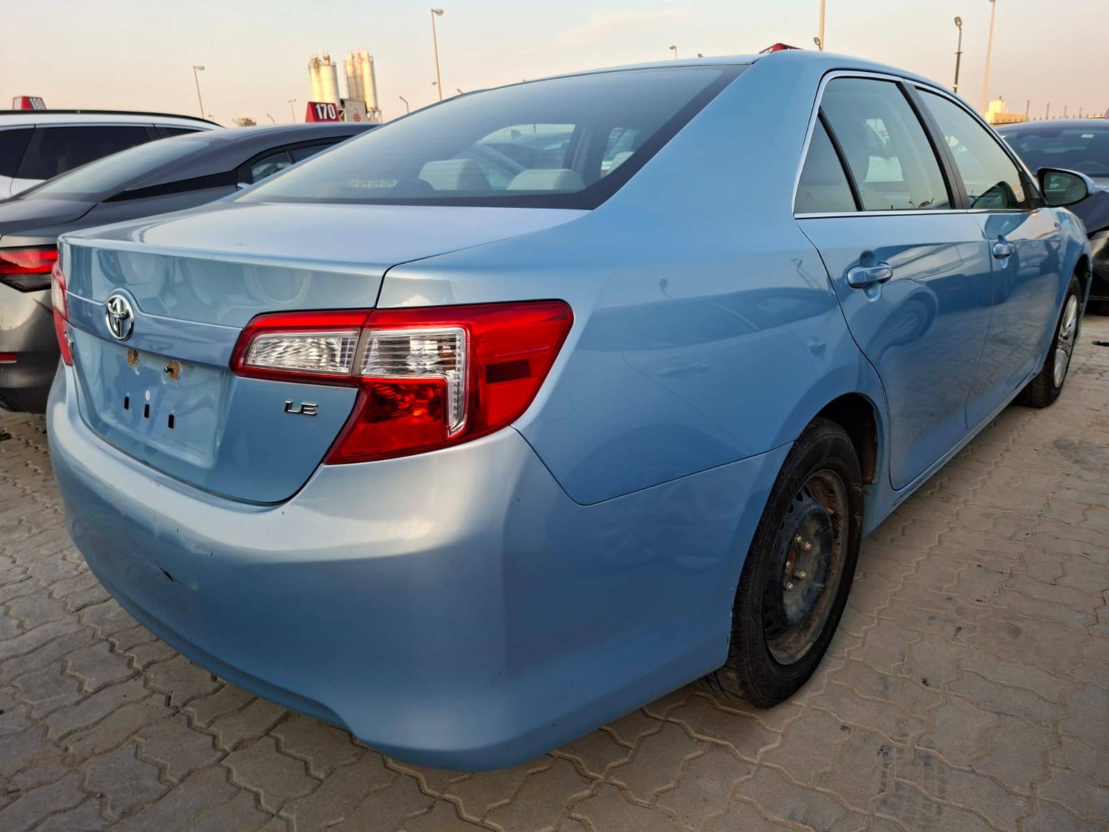 TOYOTA CAMRY
