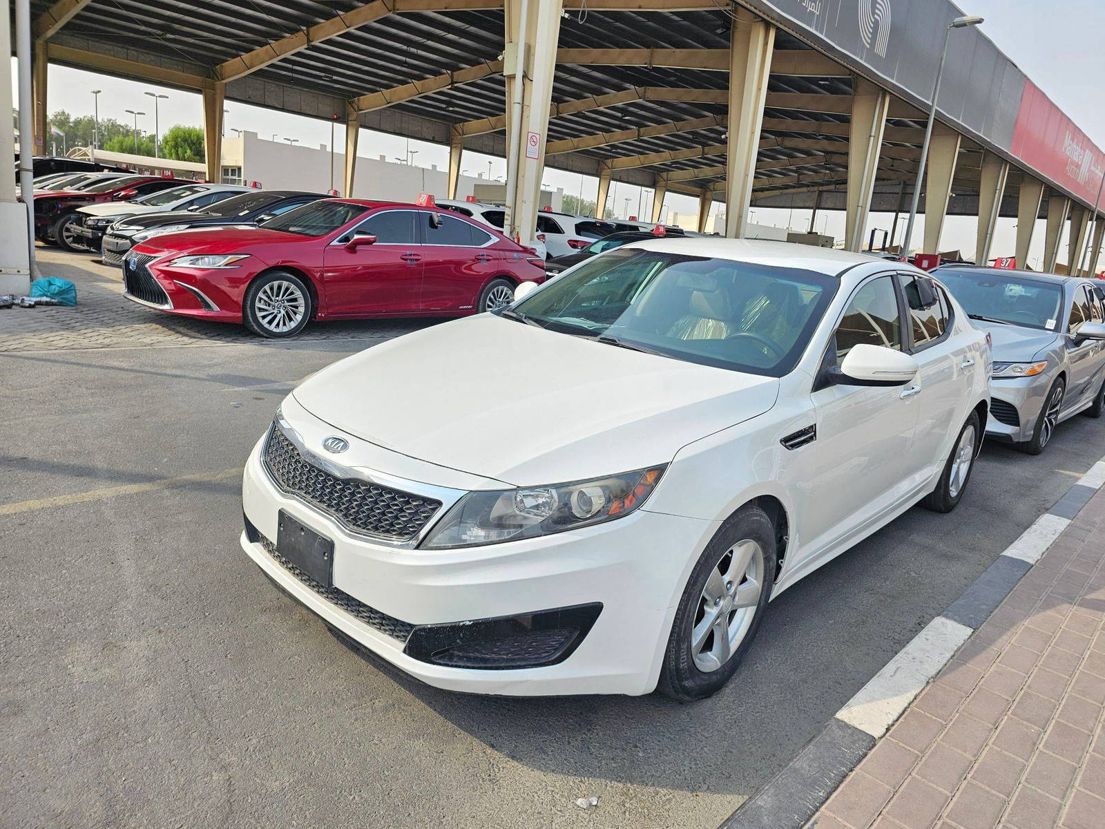 2015 KIA OPTIMA — 192960 Miles — Lot 71FG519703 — Souq - Marhaba Auctions Used Cars - Image 4