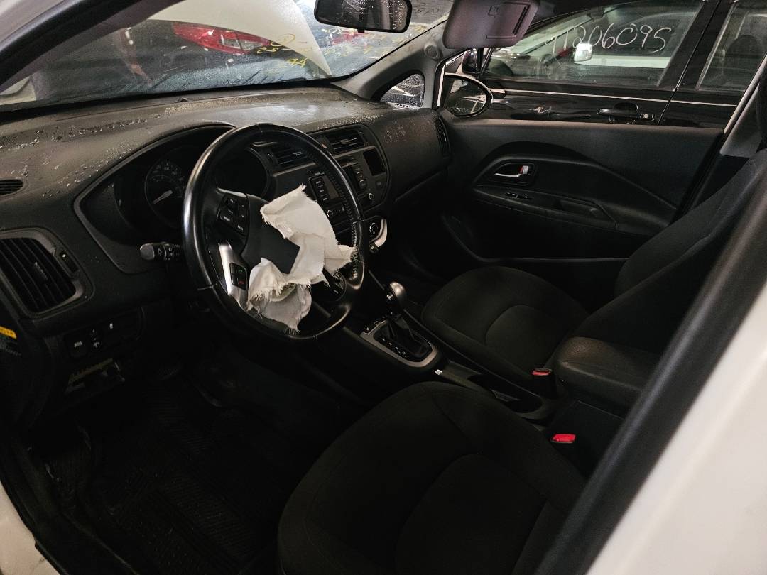 2014 KIA RIO — 179083 KM — Lot 12332750 — Main - Marhaba Auctions Used Cars - Image 6