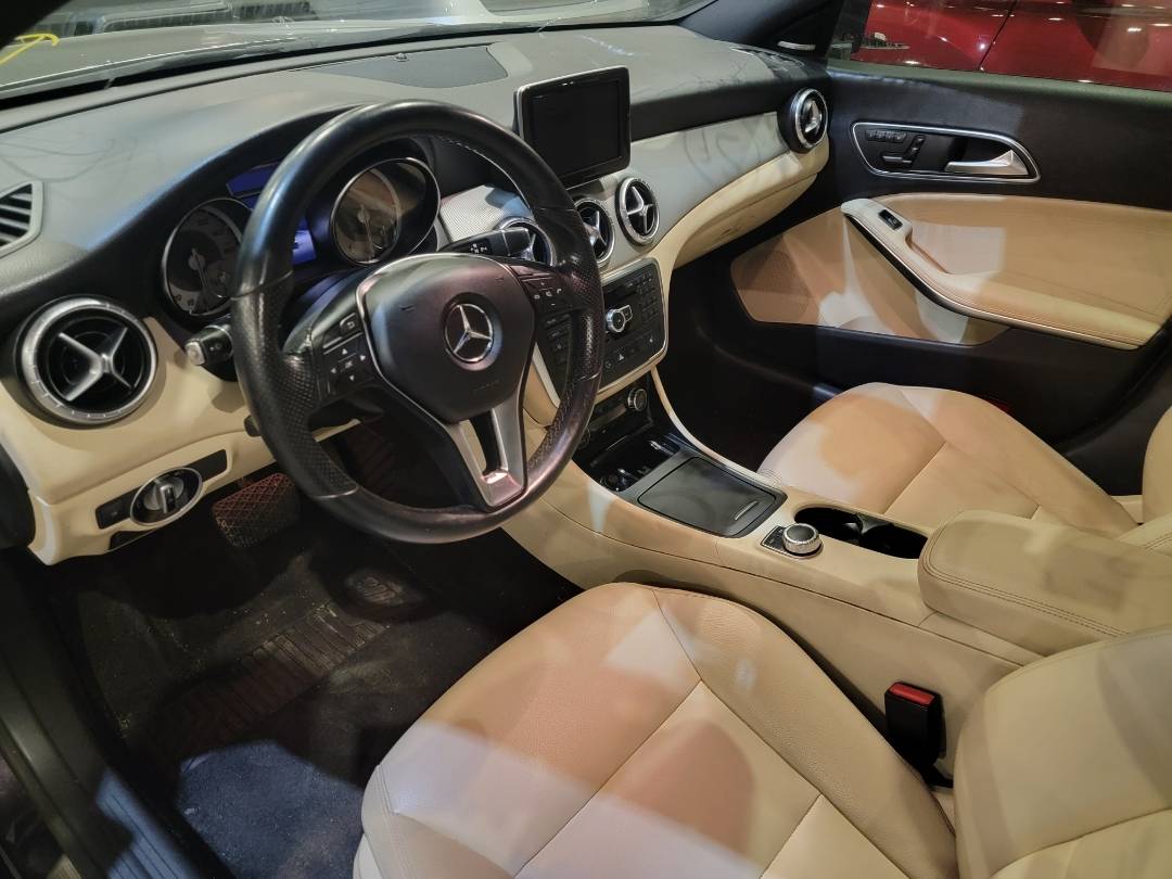 2014 MERCEDES BENZ CLA 250 — 156977 Miles — Lot EN037067 — Souq - Marhaba Auctions Used Cars - Image 8