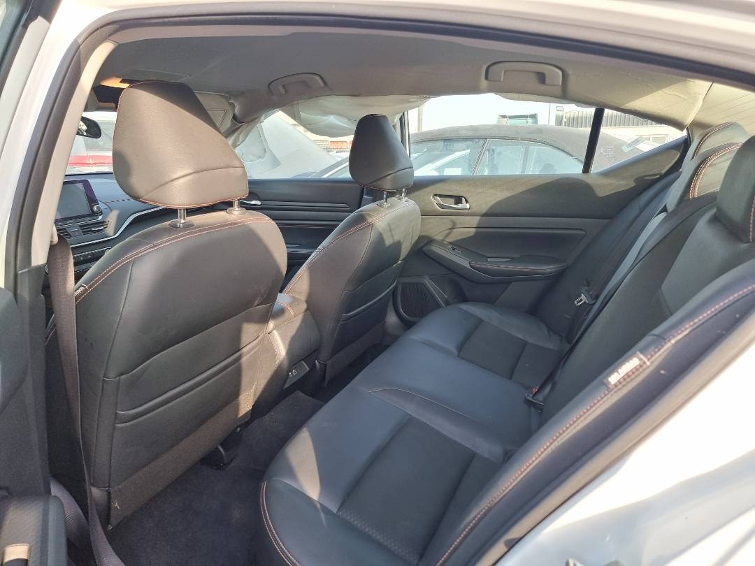 2021 NISSAN ALTIMA — 52284 Miles — Lot 1254748 — Ind. 12 - Marhaba Auctions Used Cars - Image 4
