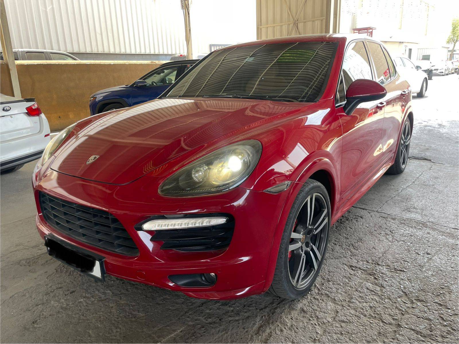 2014 PORSCHE Cayenne — 205597 KM — Lot ELA72745 — Main - Marhaba Auctions Used Cars - Image 4