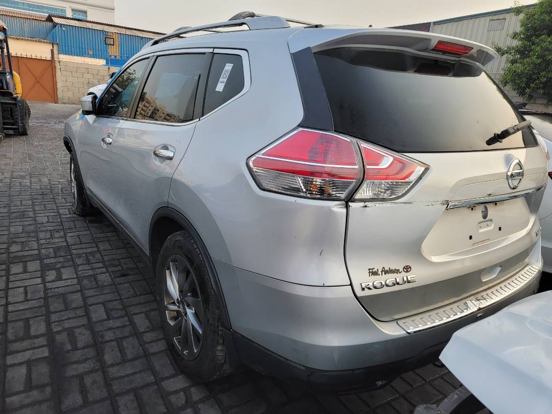 2015 NISSAN ROGUE — 201786 Miles — Lot FC882447 — Souq - Marhaba Auctions Used Cars - Image 8