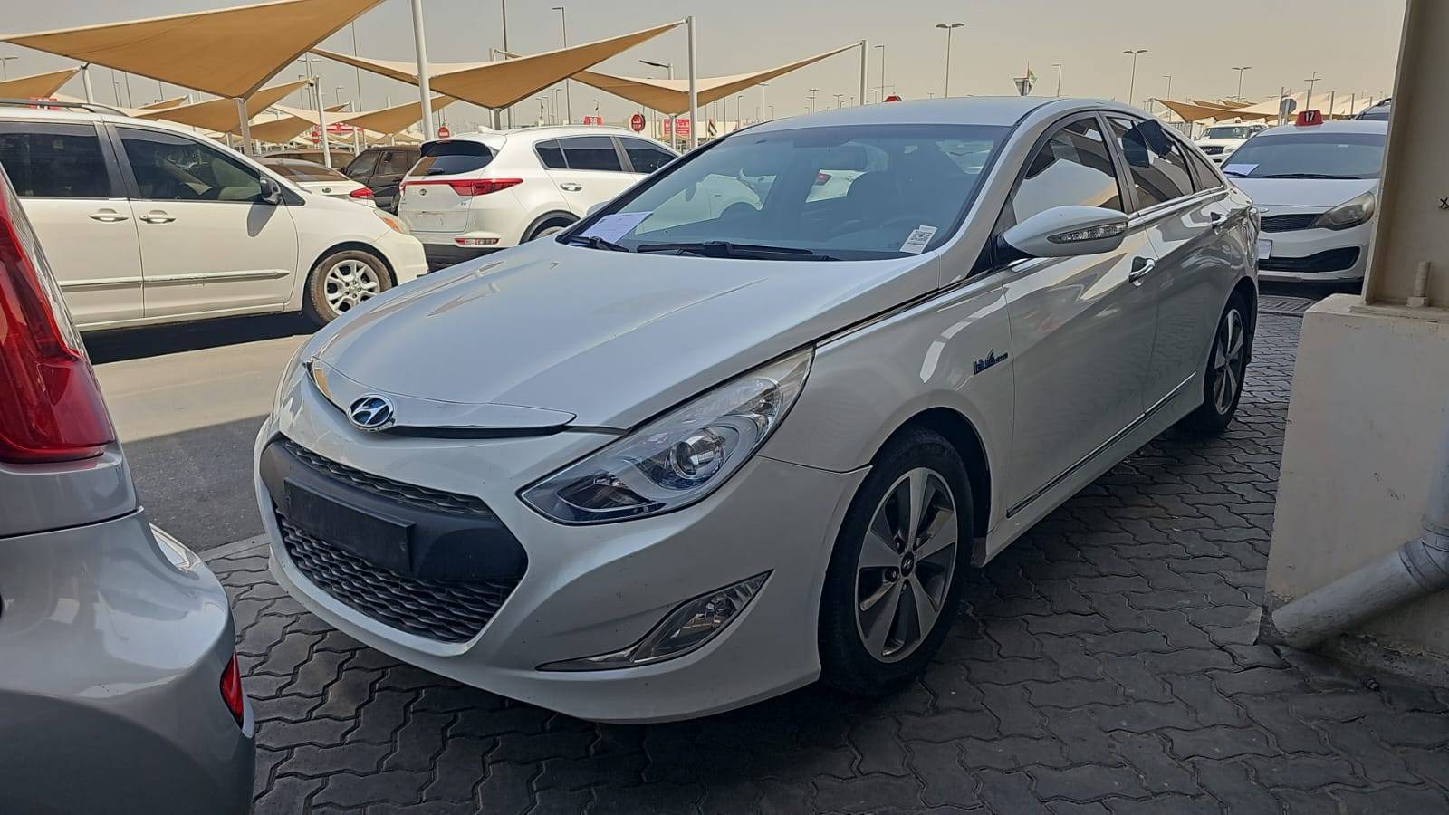 2012 HYUNDAI SONATA — 210683 KM — Lot CA039989 — Souq - Marhaba Auctions Used Cars - Image 9