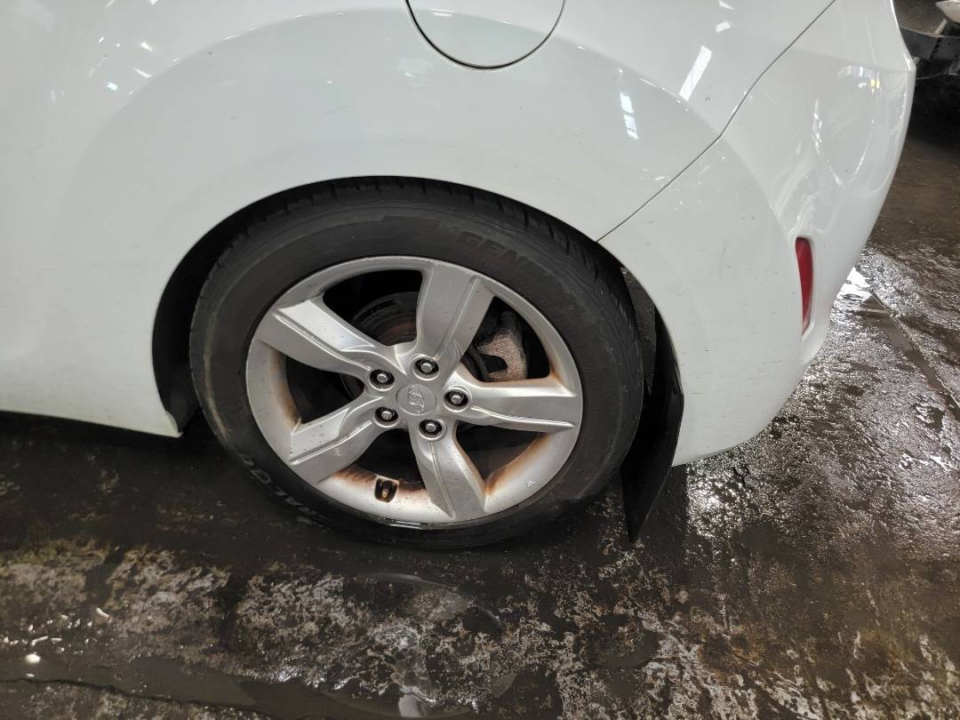 2013 HYUNDAI VELOSTER — 89801 Miles — Lot 67072863 - Marhaba Auctions Used Cars - Image 5