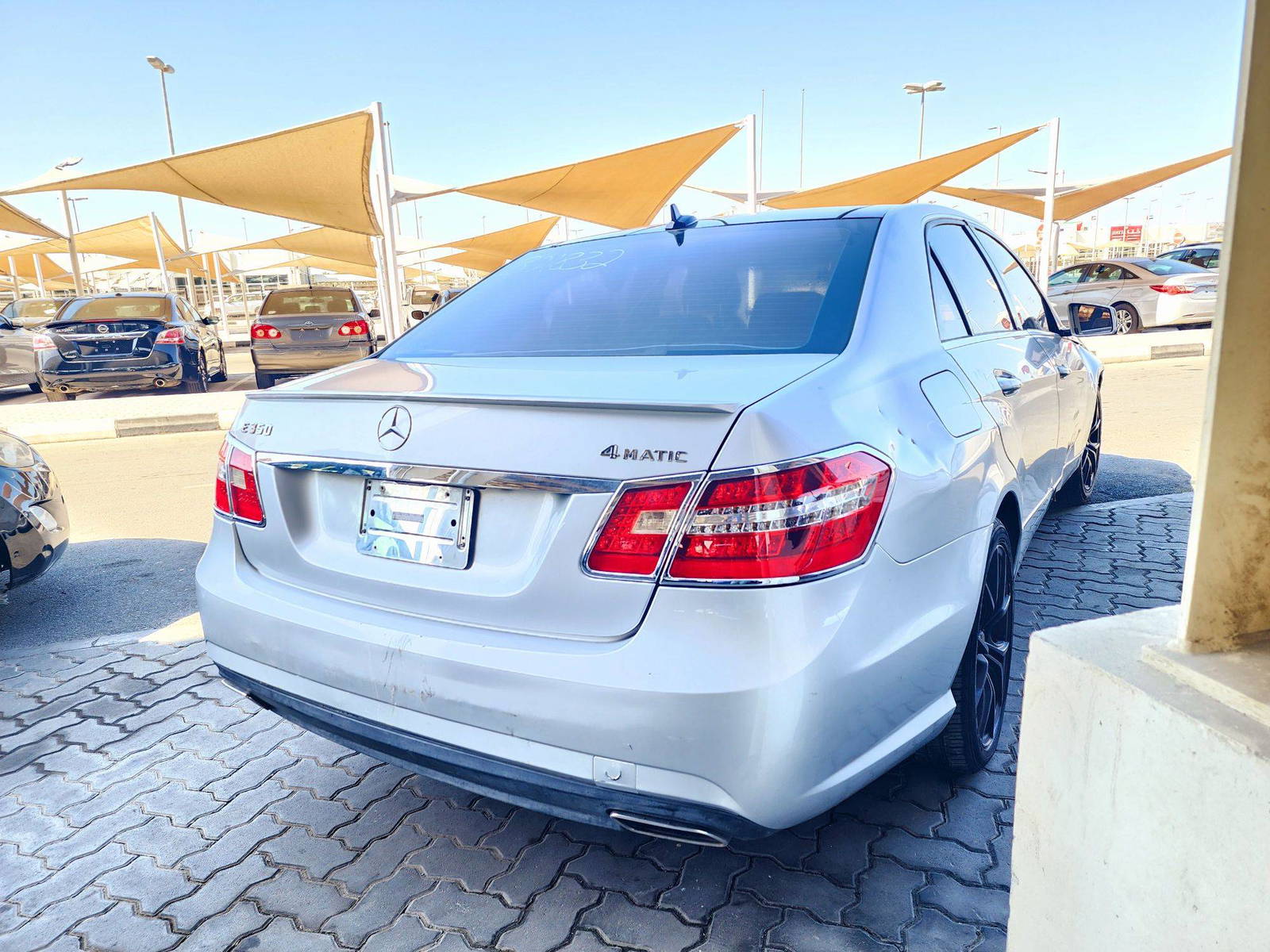 2011 MERCEDES BENZ E 350 — 126527 Miles — Lot 215487 — Souq - Marhaba Auctions Used Cars - Image 3