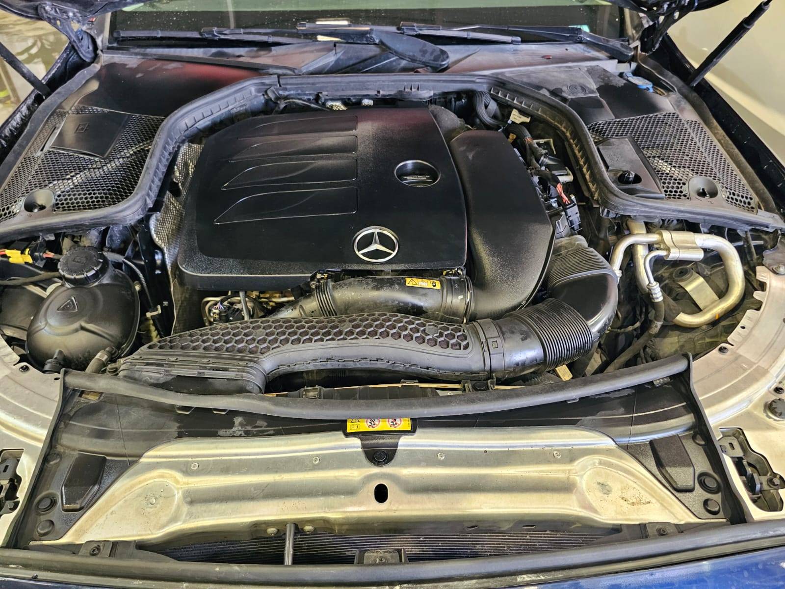 MERCEDES BENZ C300 2019 - Marhaba Auction Used Cars - Image 13