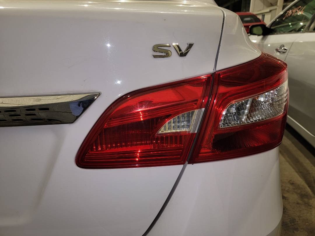 2019 NISSAN SENTRA — 131048 Miles — Lot Y313324 - Marhaba Auctions Used Cars - Image 5