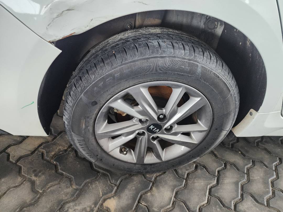 2019 KIA OPTIMA — 111236 Miles — Lot 67895623 - Marhaba Auctions Used Cars - Image 8