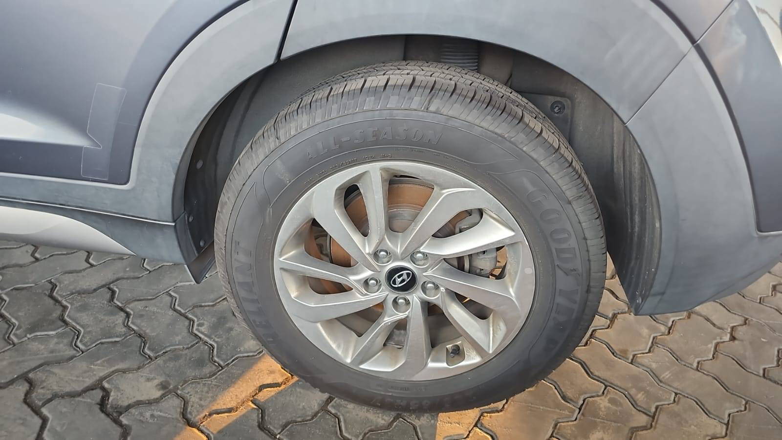 HYUNDAI TUCSON 2017 - Marhaba Auction Used Cars - Image 6